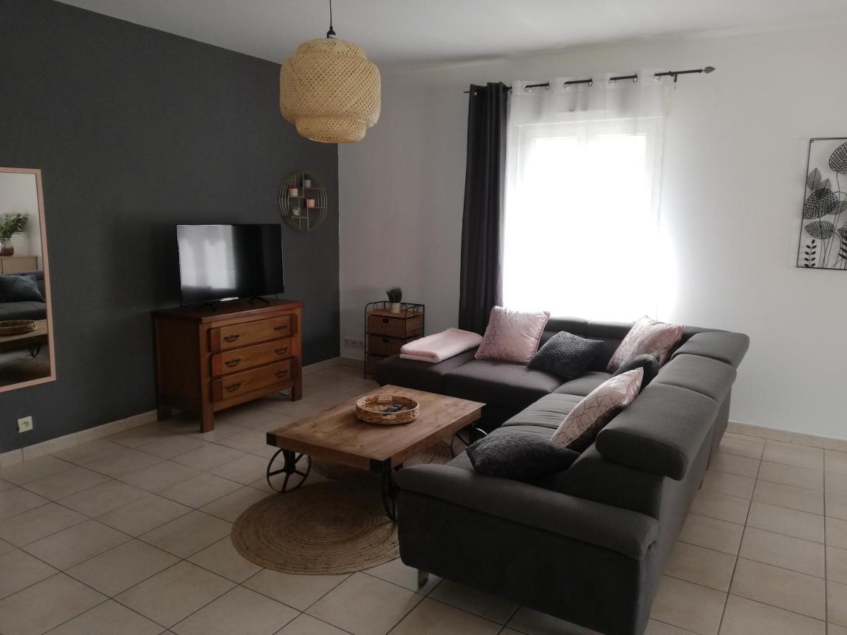 Superbe Appartement De 90M2 A Uzes Super Equipe Avec Garage Et Grand Parking Privatif Zewnętrze zdjęcie